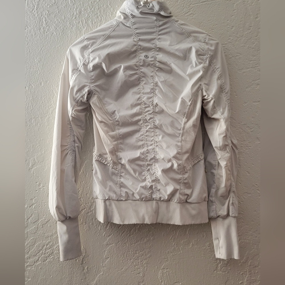 Lululemon Studio Jacket Size 4 - Picture 2 of 6